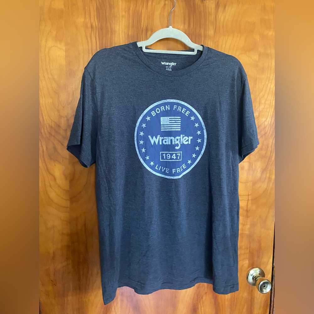 Wrangler Men’s Charcoal Graphic Crew Neck T-Shirt